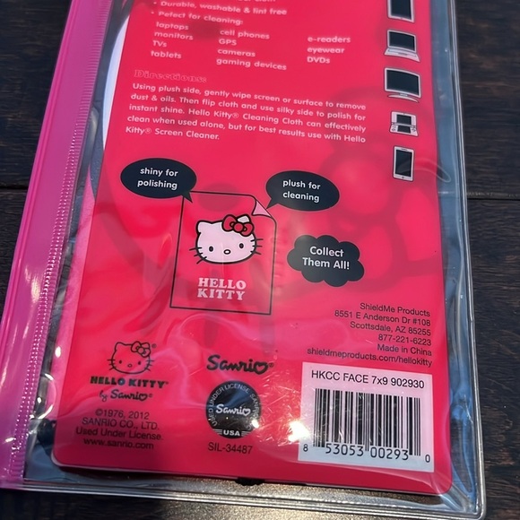 Hello Kitty Cleaning Cloth NIP - Picture 4 of 6